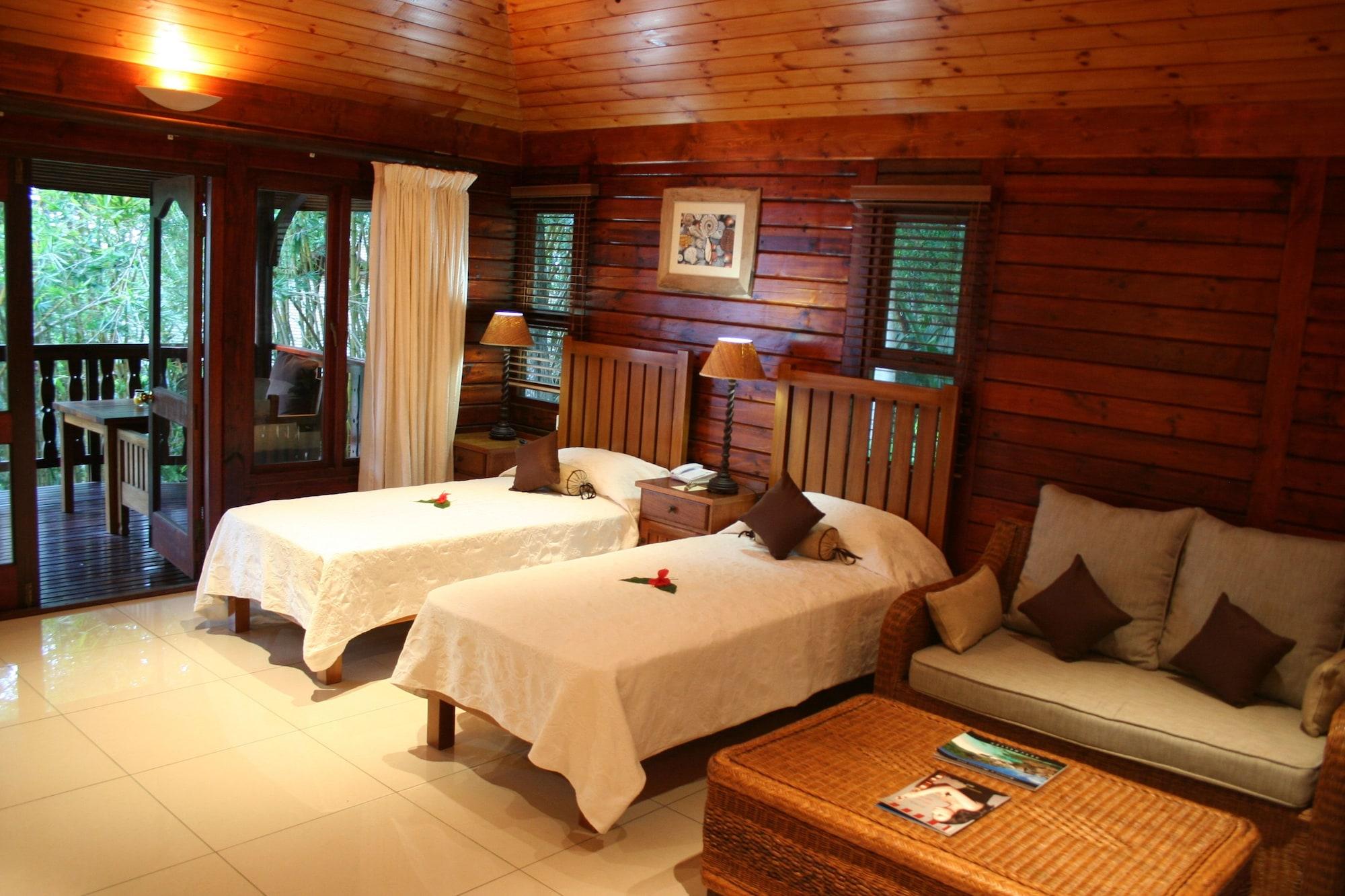 Cerf Island 4*