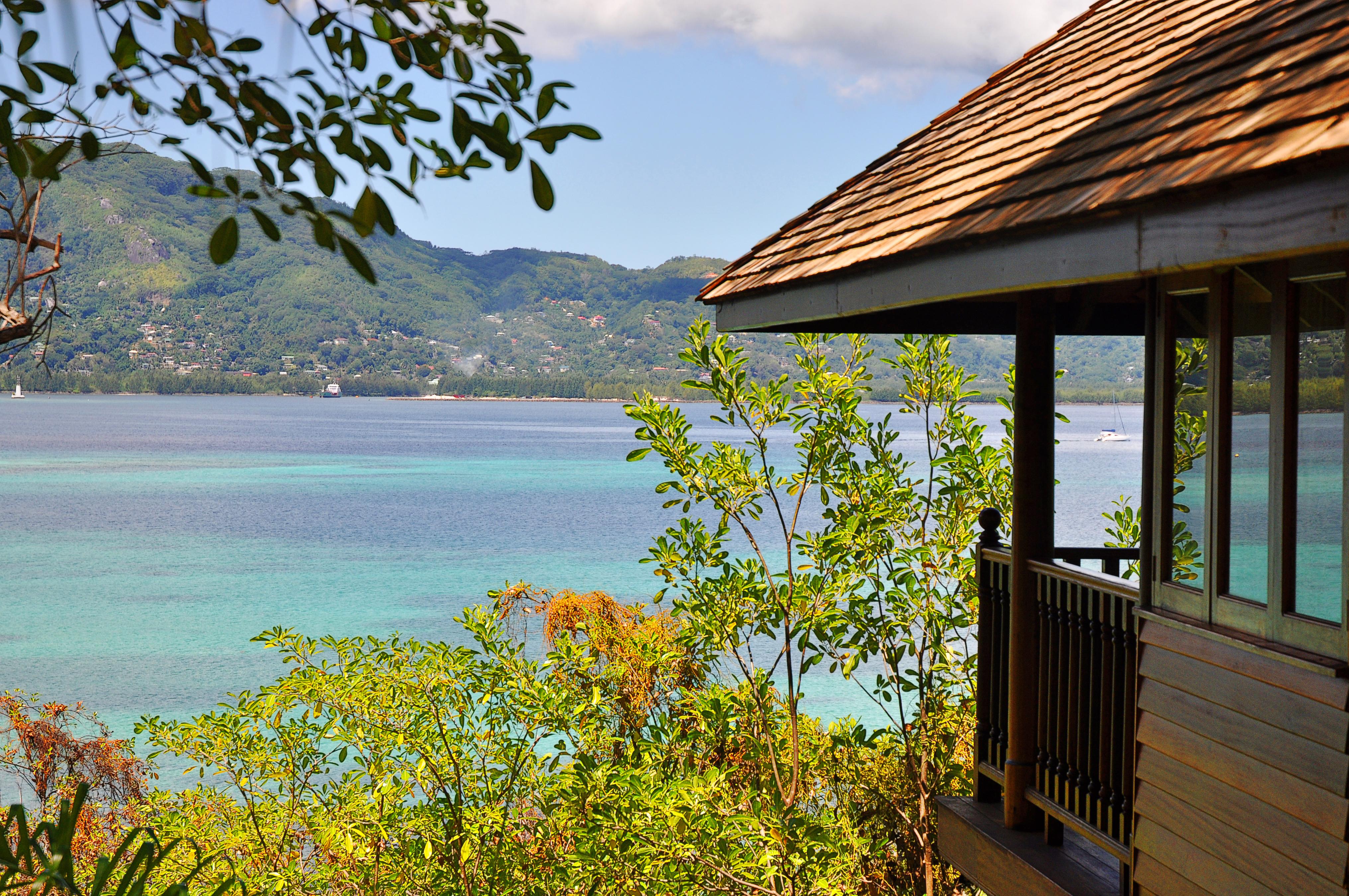 Cerf Island 4* Round Island