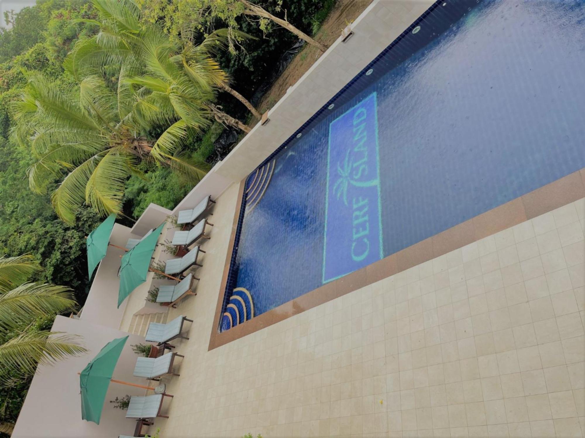 Cerf Island Complex 4*