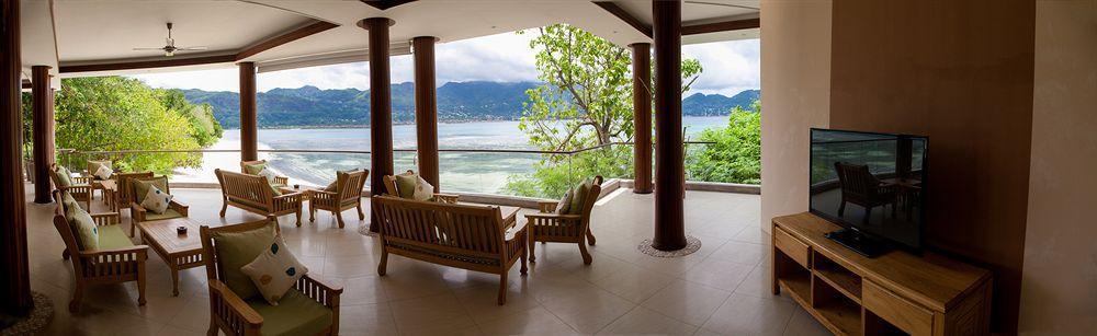 Cerf Island 4* Round Island