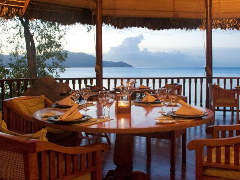 Cerf Island 4* Round Island